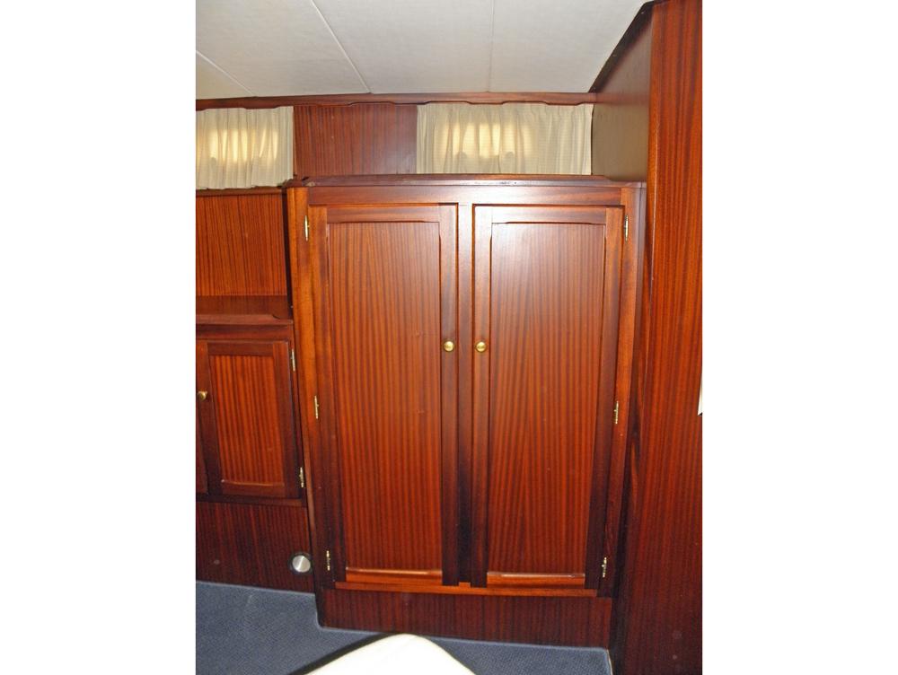 Aft cabin, Accommodation